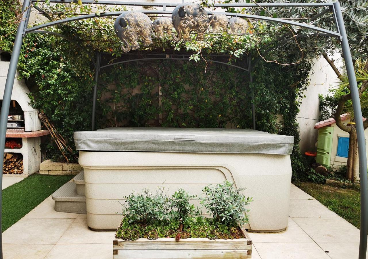 Casa Rustica Con Giardino Villa Caprino Veronese Bagian luar foto