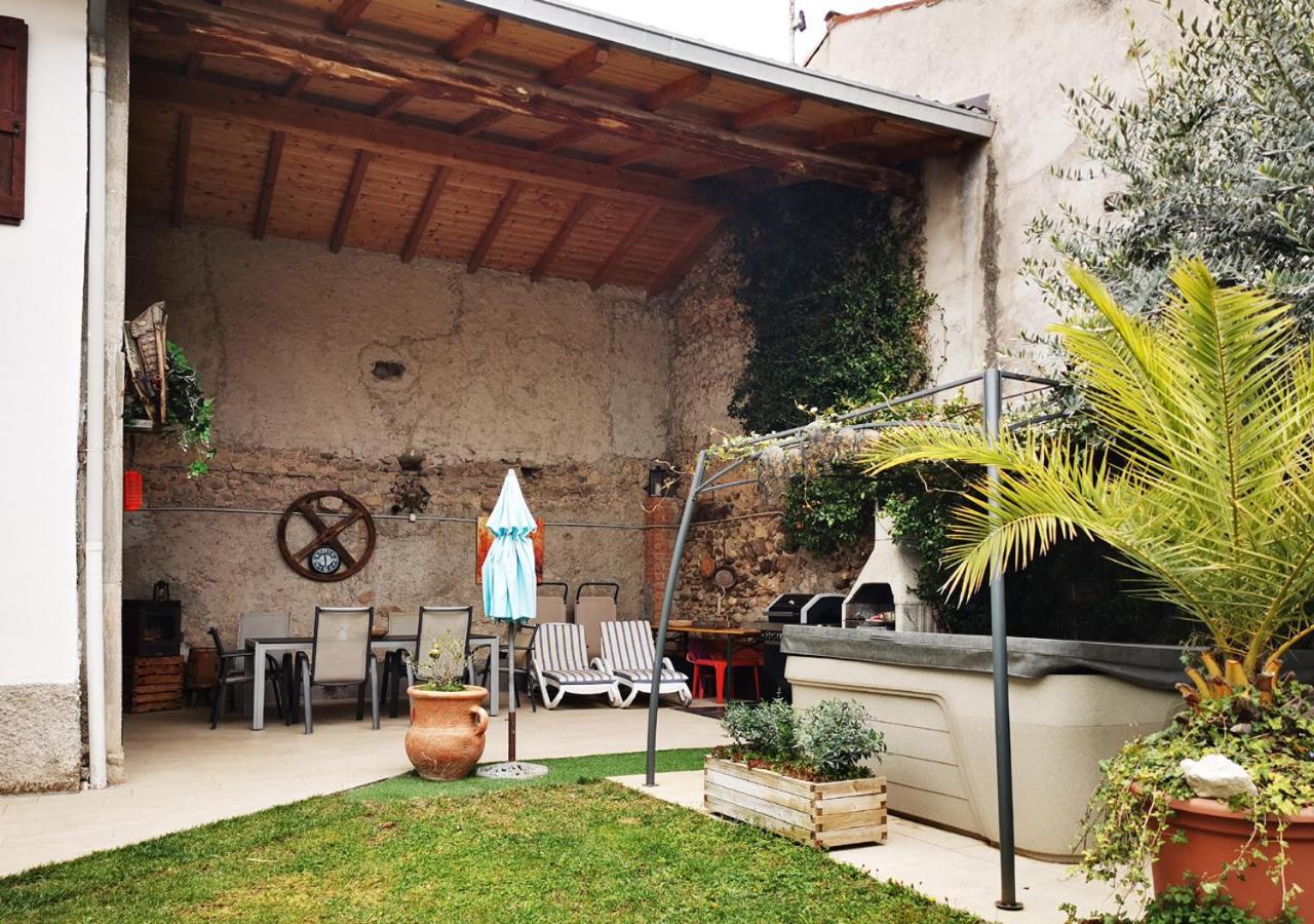 Casa Rustica Con Giardino Villa Caprino Veronese Bagian luar foto